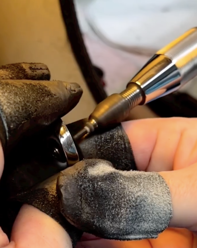 フィッシャー、結婚指輪