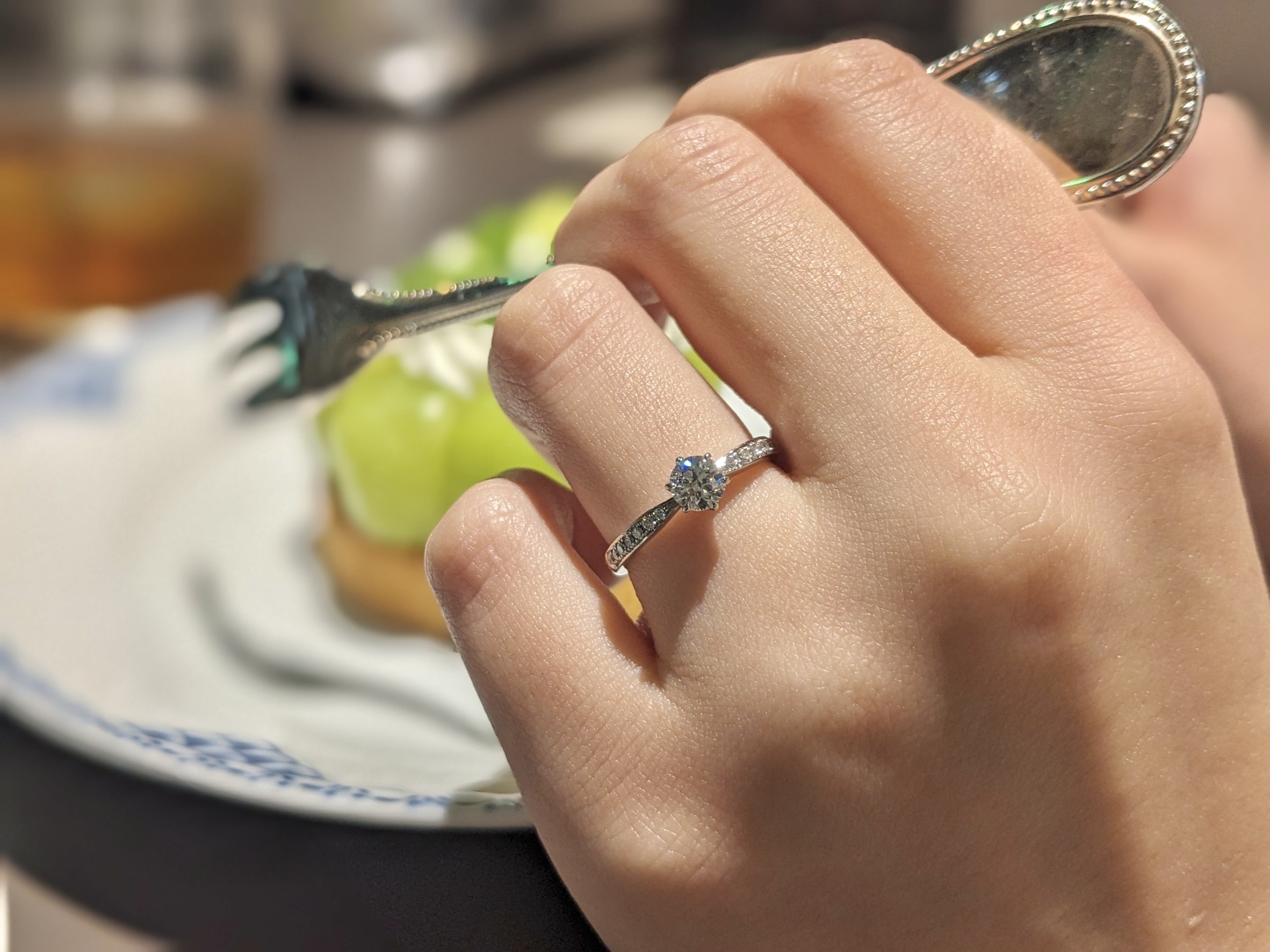 ロイヤル・アッシャーの婚約指輪