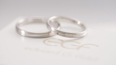 【結婚指輪はプラチナにすれば後悔なし？】多くの方がプラチナで選んでいる理由