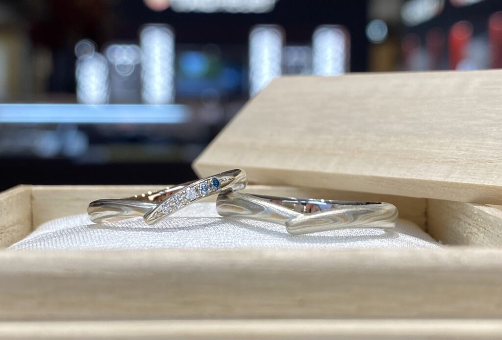 杢目金屋の結婚指輪　逢桜