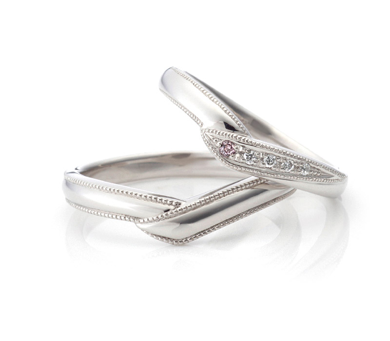 ミル打ちの結婚指輪　ミルク＆ストロベリー「ランピード」