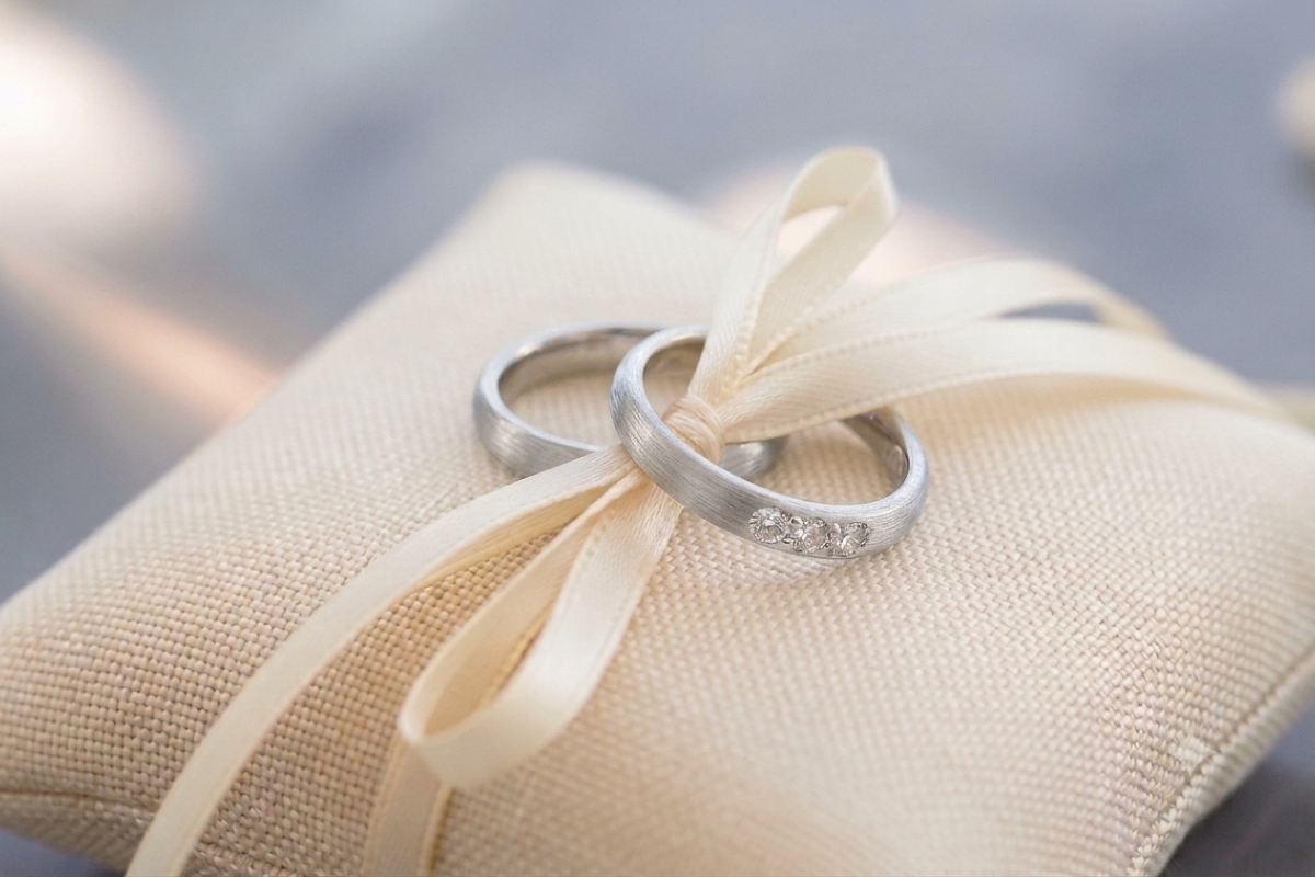 ヘアライン加工の結婚指輪