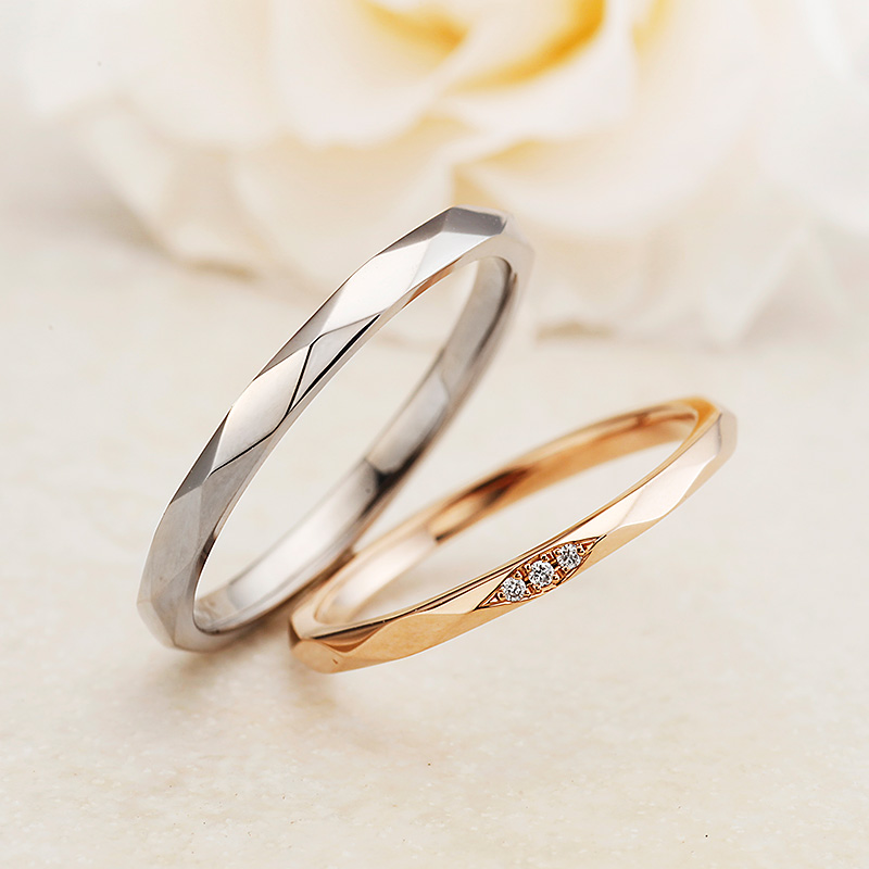 多面体カット（ファセット）の結婚指輪 アムールアミュレット「ミルメルシー」