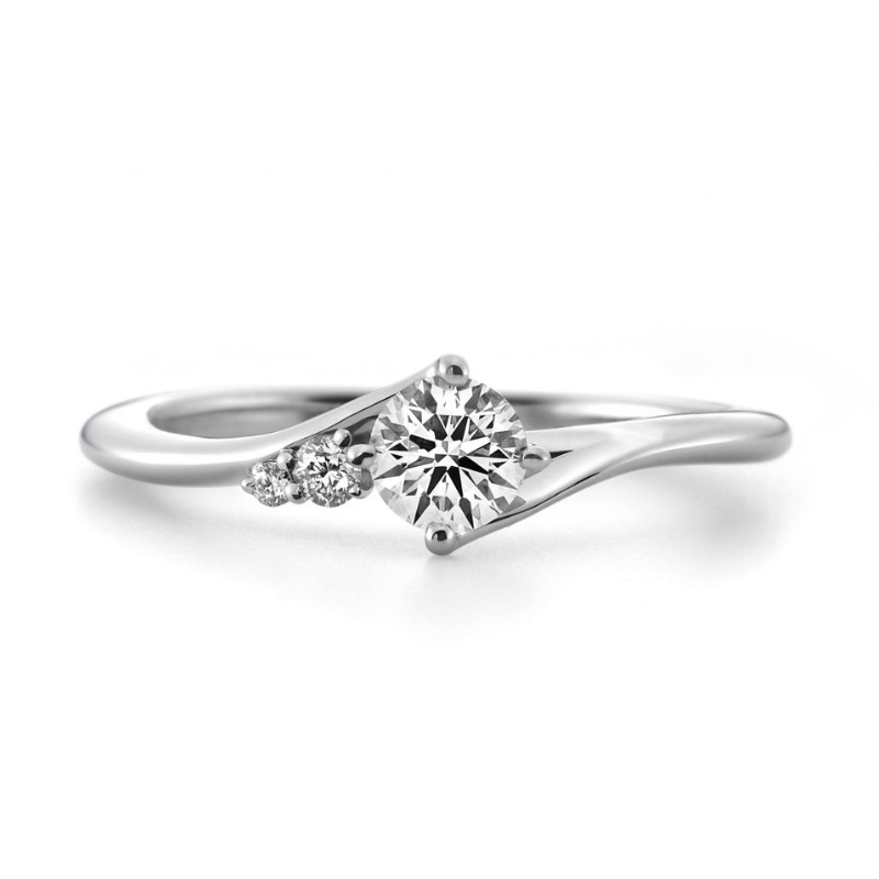 駒ケ根市の婚約・結婚指輪ブランド ラザールダイヤモンド「カシオペア」