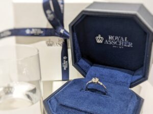婚約指輪はケースにもこだわって選びたい！人気ブランドのケース5選