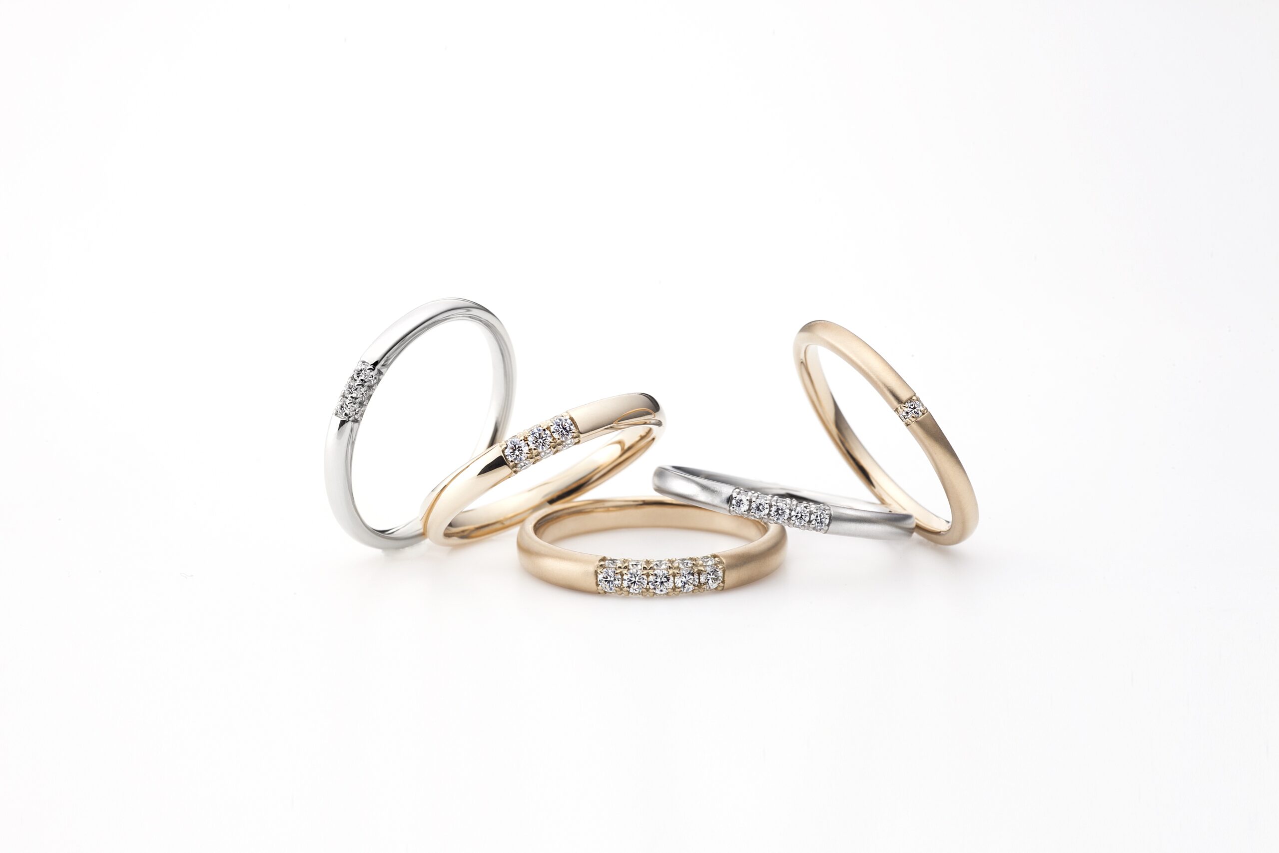 ラザールダイヤモンドの結婚指輪「スリーサイドリング」