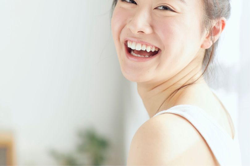 笑顔の女性