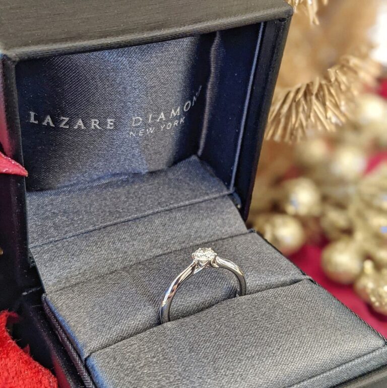 ラザール・ダイヤモンドの婚約指輪