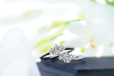 【松本市】プロポーズのお悩み解決！婚約指輪はいつまでに用意するべき？