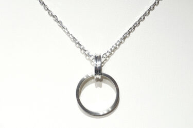 【長野市】結婚指輪を普段着けられない方必見！ネックレスで楽しむ便利なリングコネクターをご紹介！