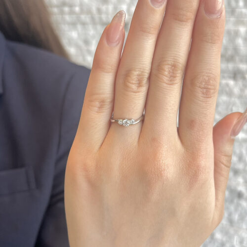 ロイヤルアッシャーの婚約指輪