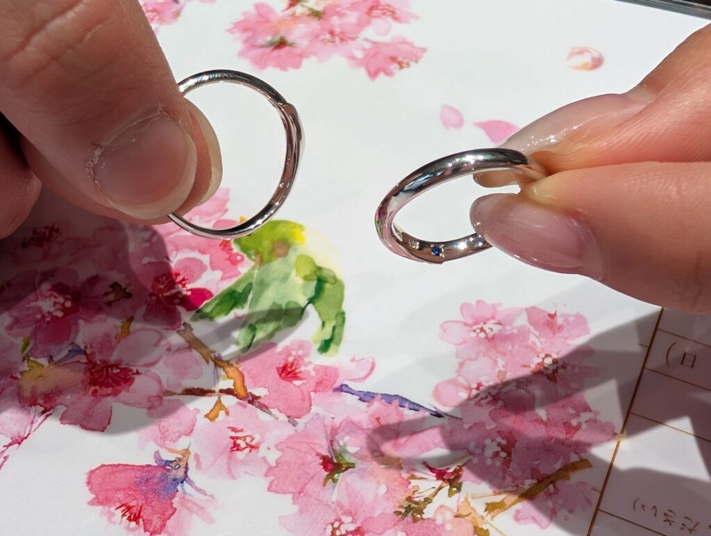 サムシングブルーの結婚指輪