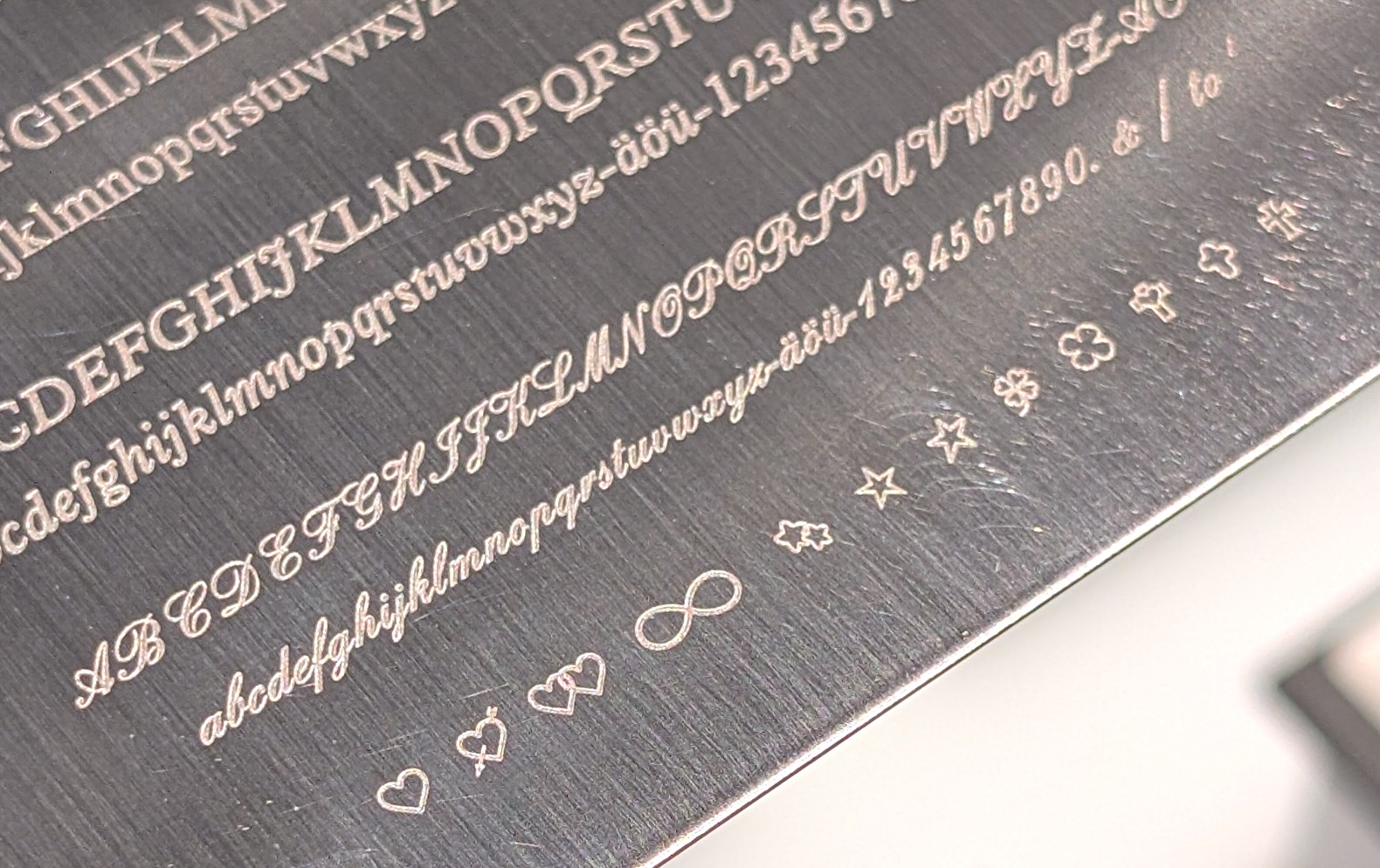 フィッシャー、結婚指輪の刻印