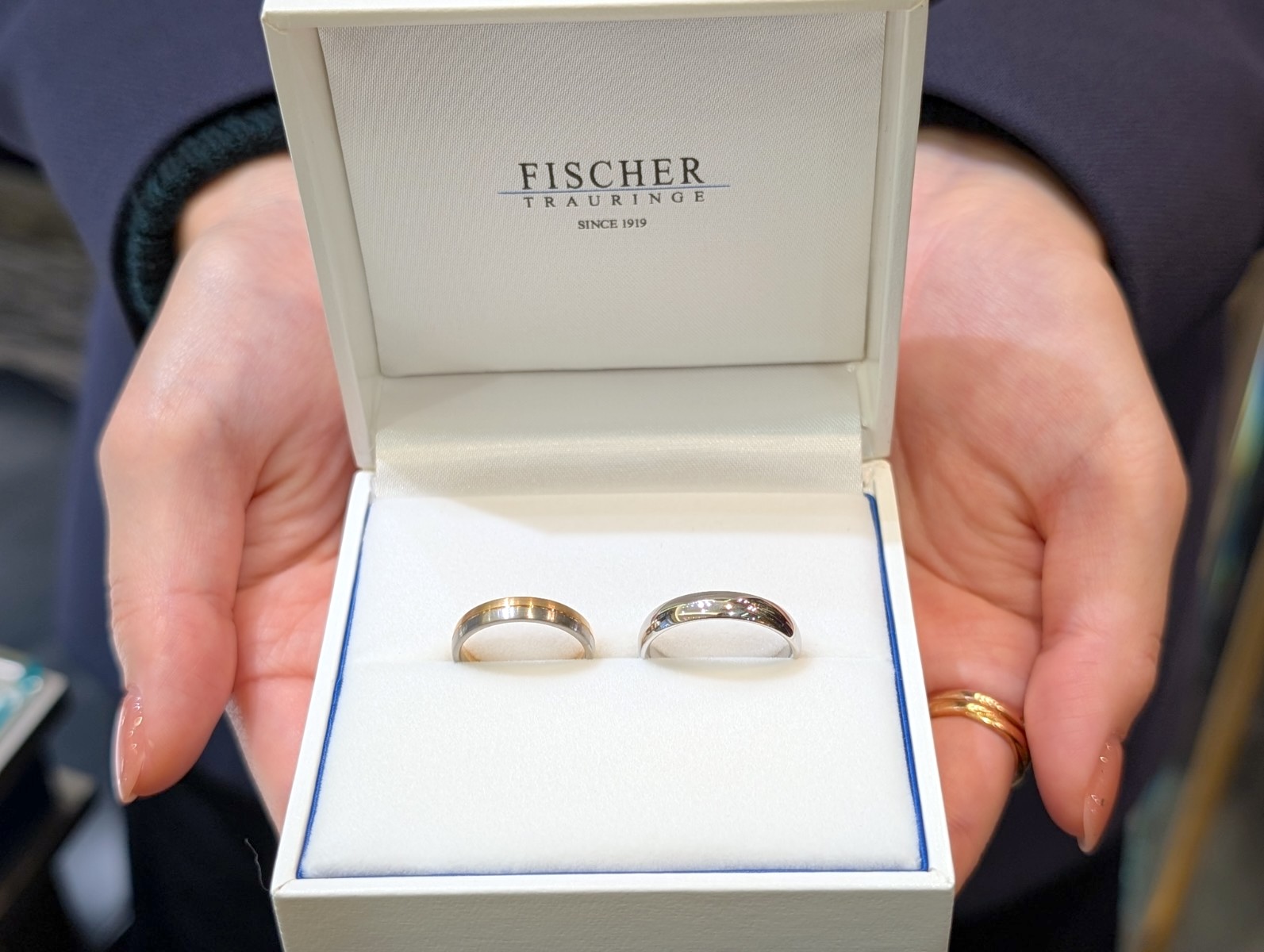 フィッシャー、結婚指輪