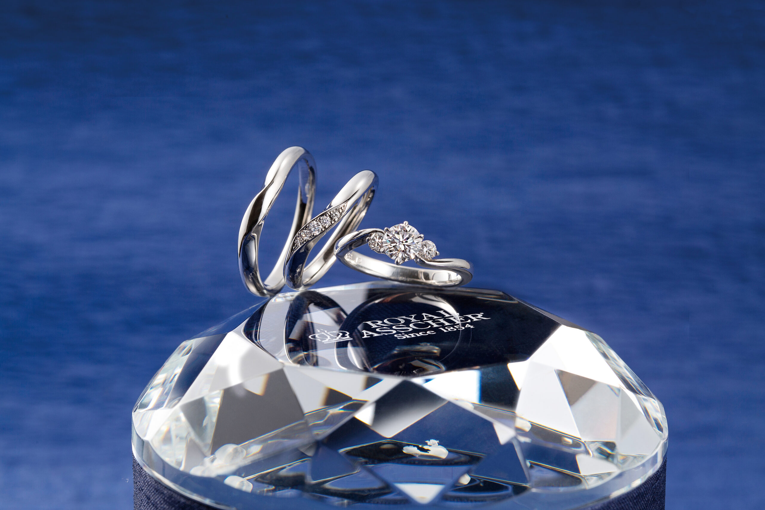 ロイヤル・アッシャーの婚約指輪と結婚指輪