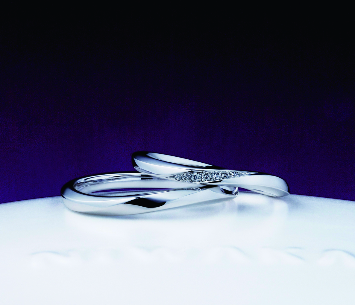 俄の結婚指輪「朝葉」