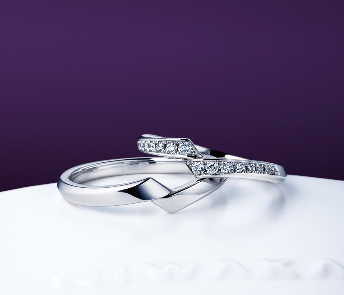 NIWAKA、結婚指輪、綾