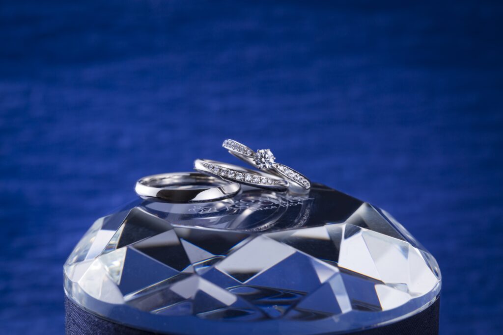 ロイヤル･アッシャーの婚約指輪「ERA815 」結婚指輪「WRA065 WRB075」