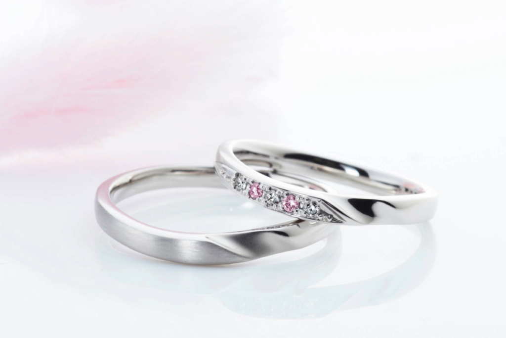 ミルク＆ストロベリーの結婚指輪