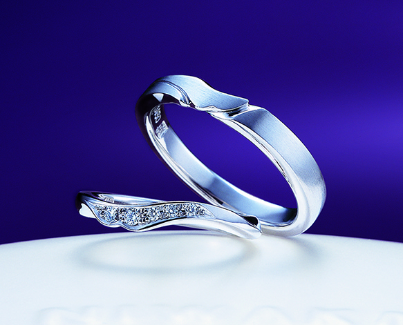 俄の結婚指輪「唐花」