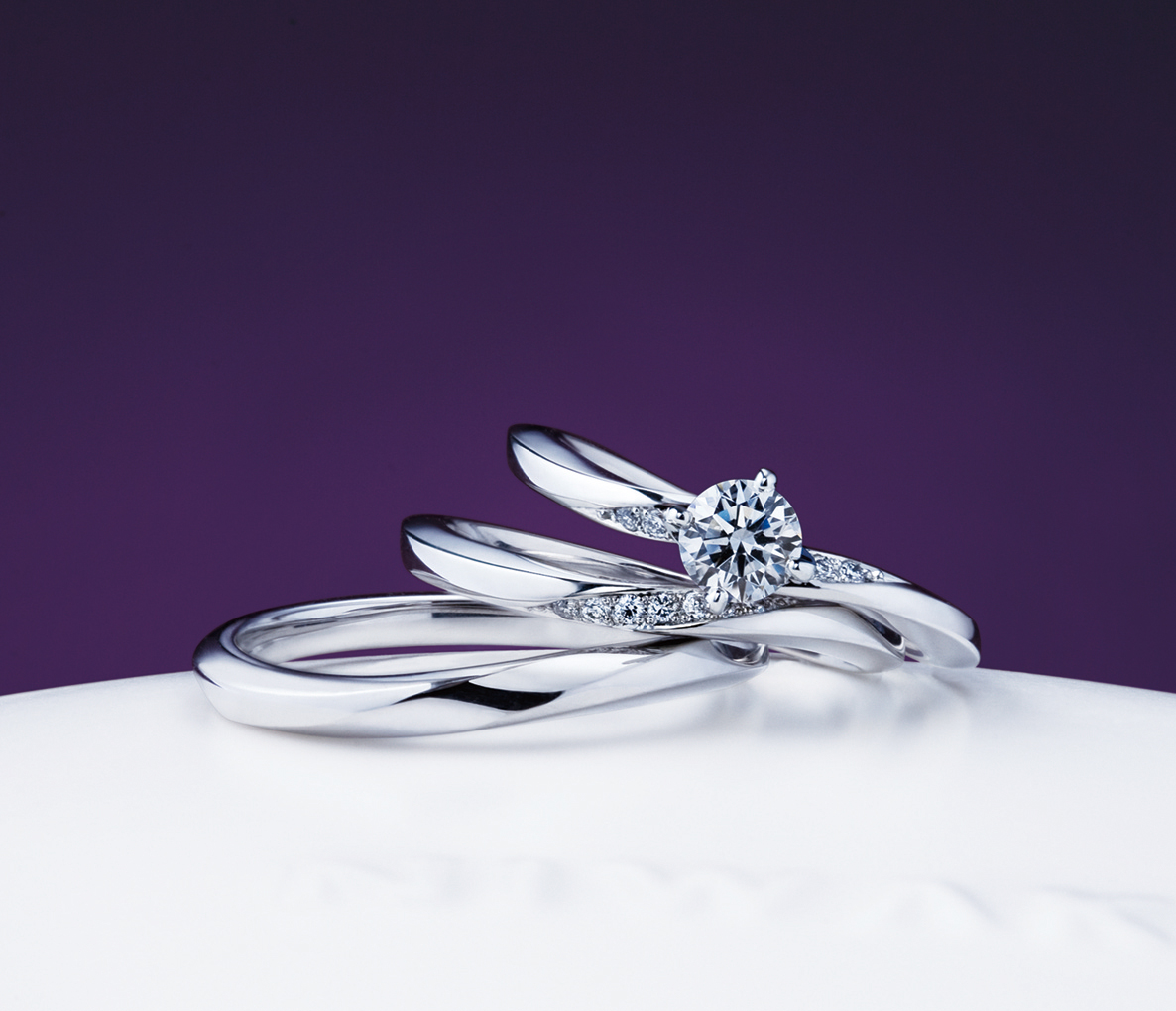 NIWAKAのセットリング婚約指輪「露華」結婚指輪「朝葉」