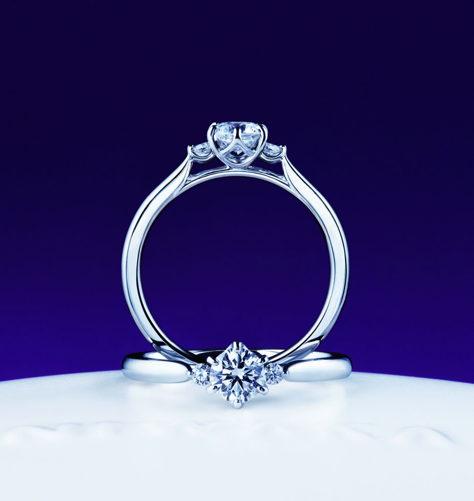 NIWAKAの婚約指輪「白鈴」