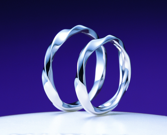 俄の結婚指輪
