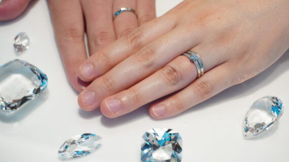 ロイヤル・アッシャーの婚約指輪と結婚指輪