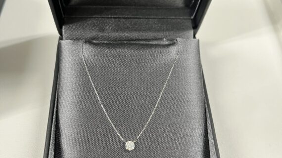 ラザールダイヤモンド（プライム）の婚約ネックレス