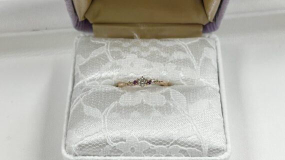 ディズニーラプンツェルの婚約指輪