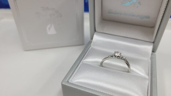 ディズニーシンデレラの婚約指輪
