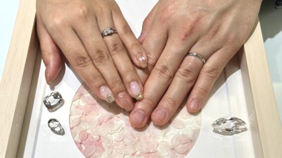 ロイヤル・アッシャーの婚約指輪とNIWAKA（ニワカ）の結婚指輪