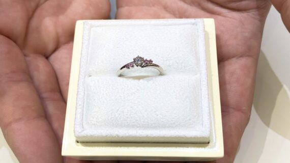 LUCIE（ルシエ）の婚約指輪「テンダー」