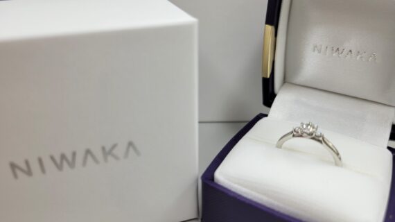 NIWAKA（ニワカ）の婚約指輪「白鈴」