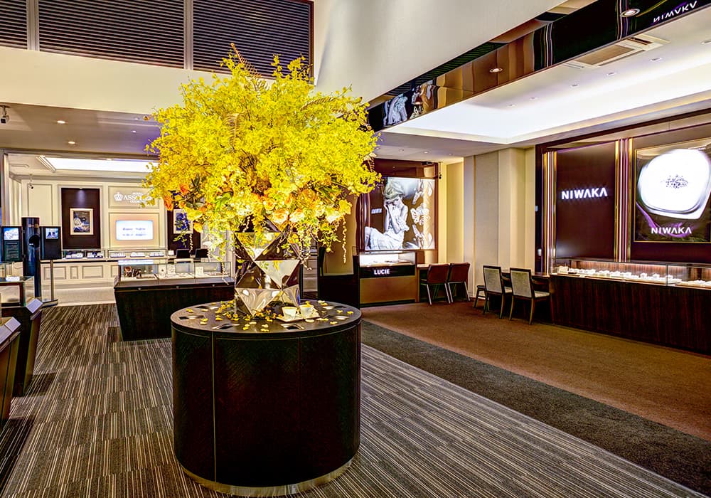 上質な空間を演出する店内