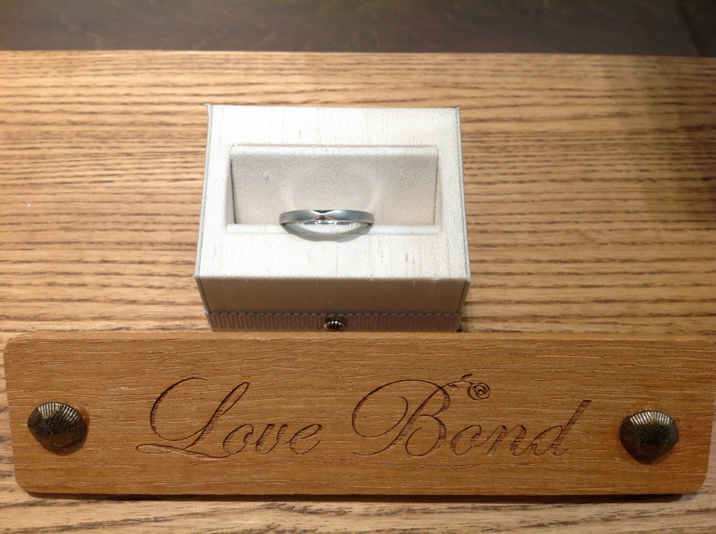 ラブボンドの結婚指輪をお作り頂きました。