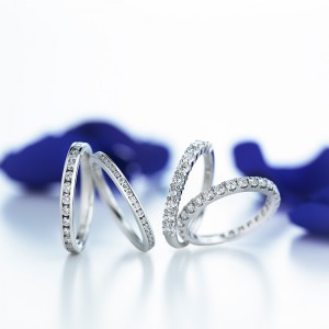 ROYAL ASSCHER DIAMONDの婚約指輪をお選びいただきました。