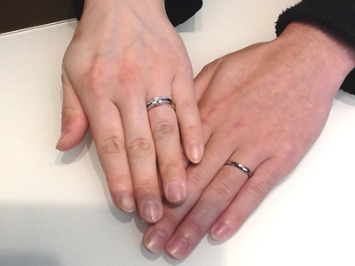 ロイヤルアッシャーの婚約指輪・ルシエの結婚指輪をお作り頂きました。