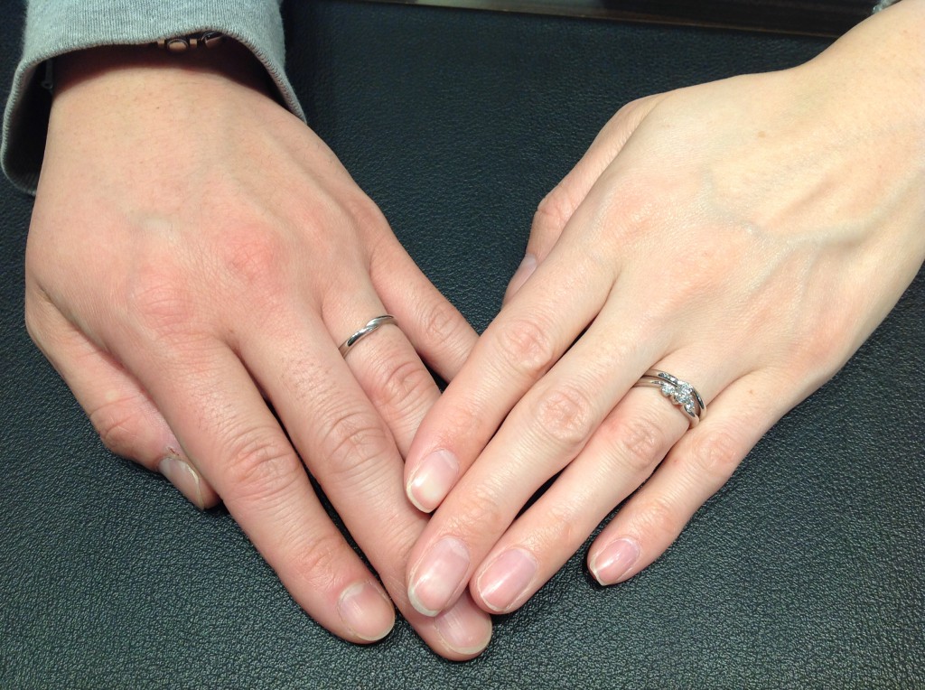 ロイヤルアッシャーのご婚約指輪・Cafe Ringのご結婚指輪をお作りいただきました