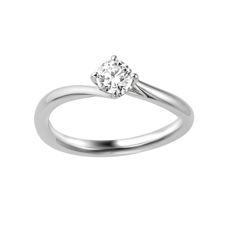 ポンテヴェキオのご婚約指輪をお作り頂きました。