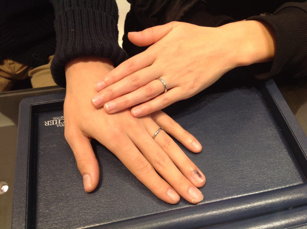 ロイヤルアッシャーの結婚指輪をお作り頂きました。