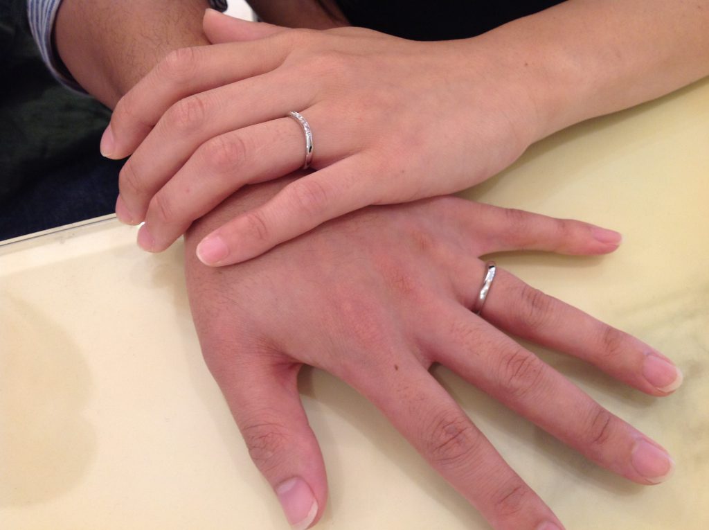 カフェリングのご結婚指輪をお作り頂きました!