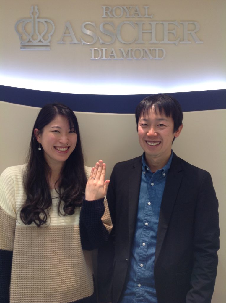 ロイヤルアッシャーダイヤモンドのご婚約指輪をお作り頂きました!